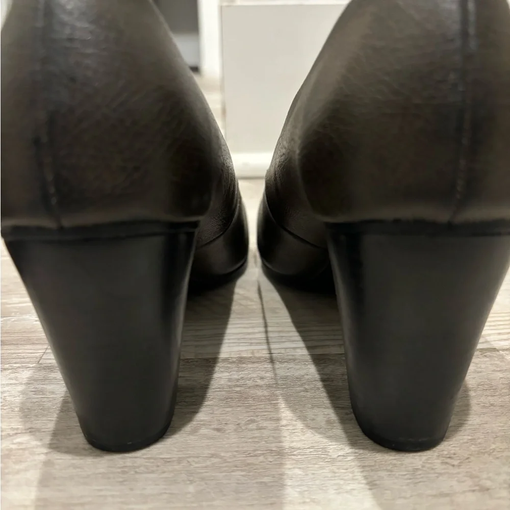 GH Bass‎ women’s 10 heels grey/green